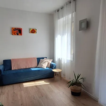 Casa Andrea Apartment *