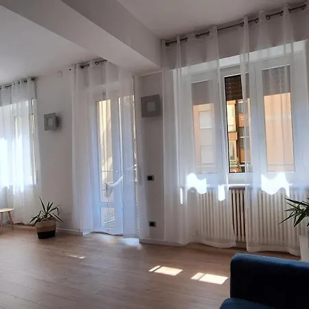 Casa Andrea Apartment *